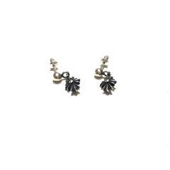 Chrome Hearts Single-Section Cross Earrings