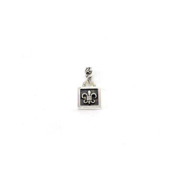 Chrome Hearts Scout Flower Small Square Pendant